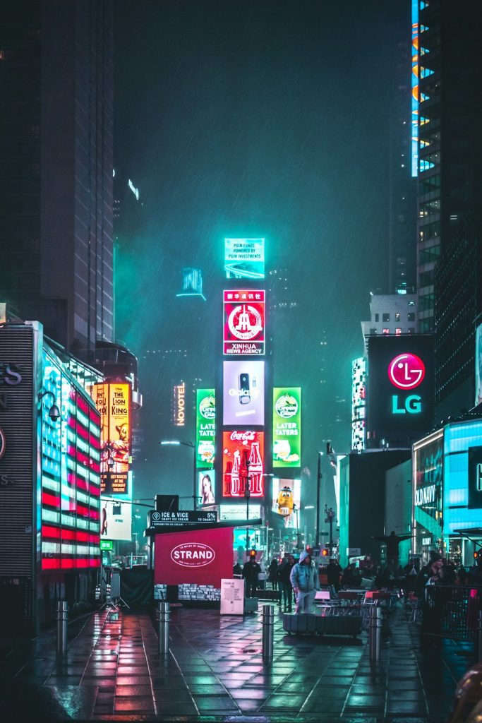 Neon Square.